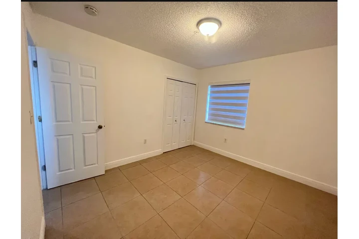 $2500 : Townhouse image 10