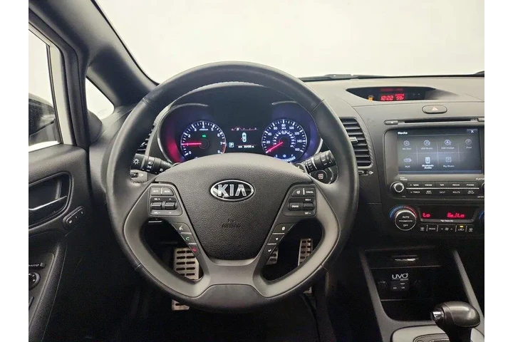 $16998 : Kia Forte5 2016 SX 4dr Hatch image 10