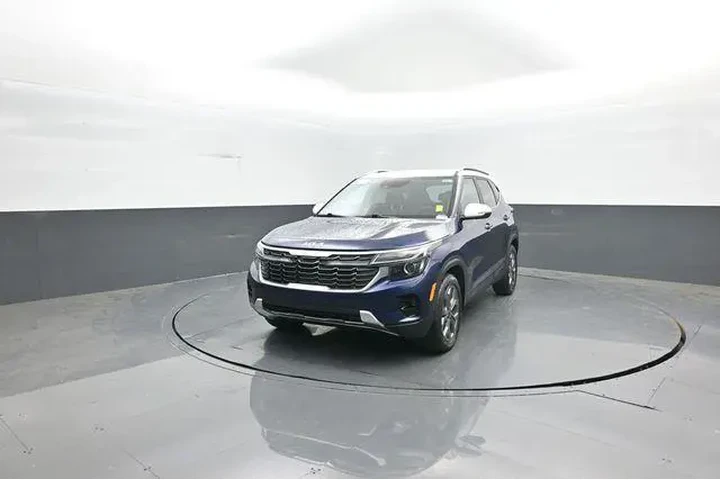 $23612 : Kia Seltos 2024 S 4dr SUV image 3