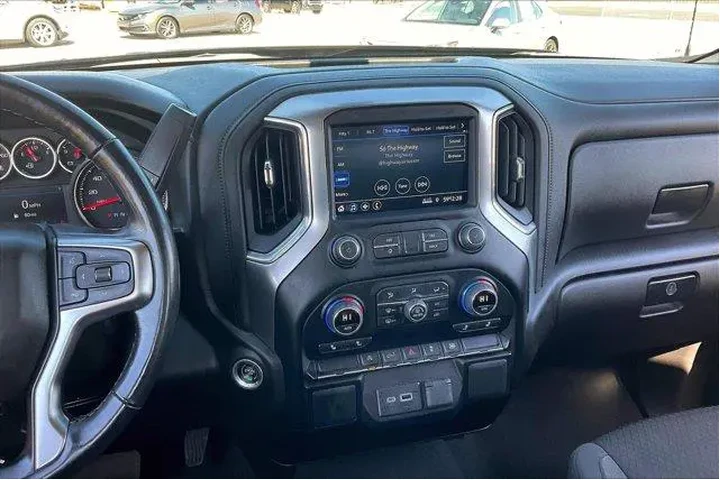$33796 : Chevrolet Silverado 1500 Lim image 6