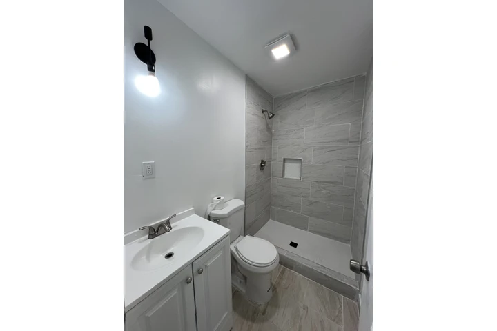 $2000 : Casa en Renta image 1