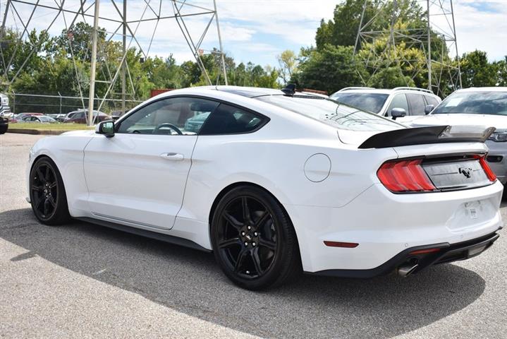 2020 Mustang EcoBoost Premium image 9