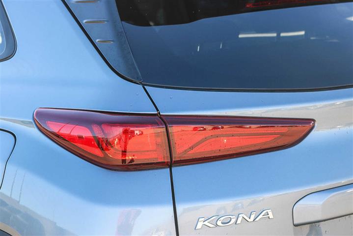 $17990 : Pre-Owned 2020 Hyundai Kona S image 8