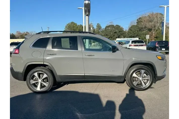 $21761 : Jeep Cherokee 2022 4x4 Limit image 6