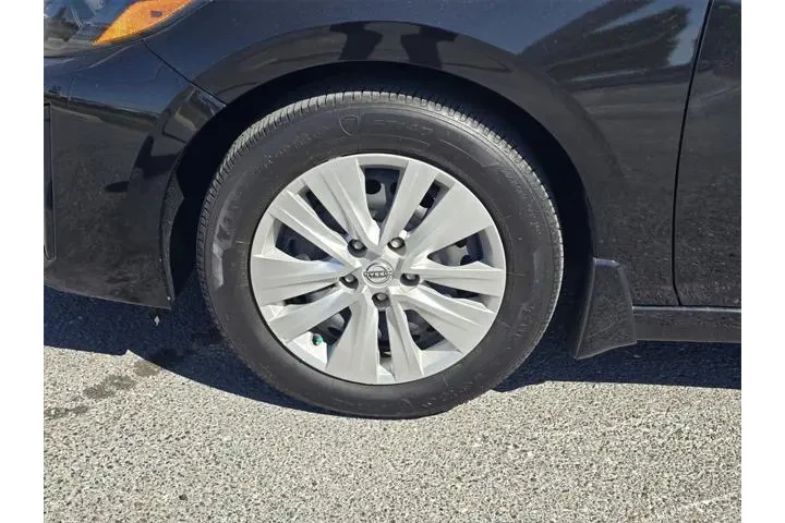 $18999 : Nissan Sentra 2024 S 4dr Sed image 9