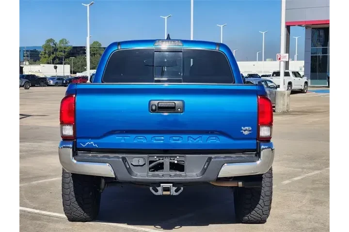 $26899 : Toyota Tacoma 2017 4x4 TRD P image 6