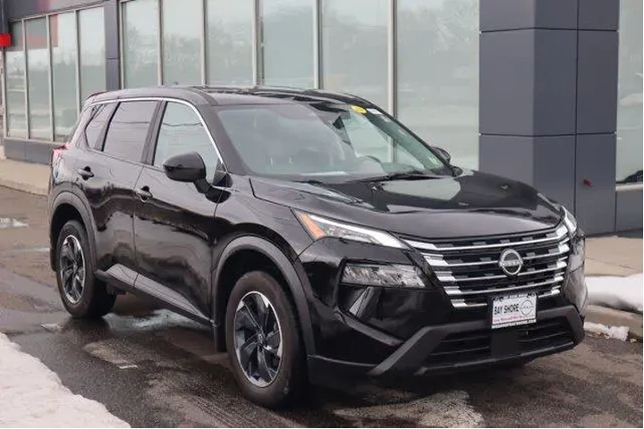 $23644 : Nissan Rogue 2025 AWD SV 4dr image 2