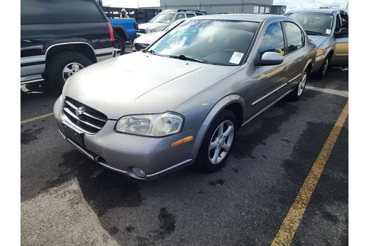 $3495 : 2000 Maxima SE image 1