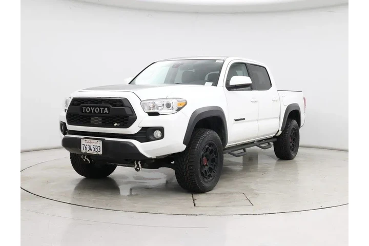 $37998 : Toyota Tacoma 2021 4x4 SR5 V image 4