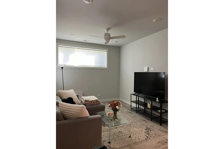 $800 : NICE ROOM AVAILABLE FOR RENT image 1