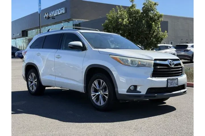$18488 : Toyota Highlander 2015 XLE 4 image 10