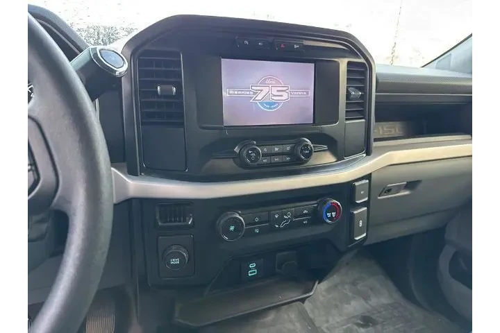 $30750 : Ford F-150 2023 4x2 XL 4dr S image 8