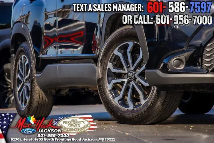 $29995 : Toyota Corolla Cross Hybrid image 2