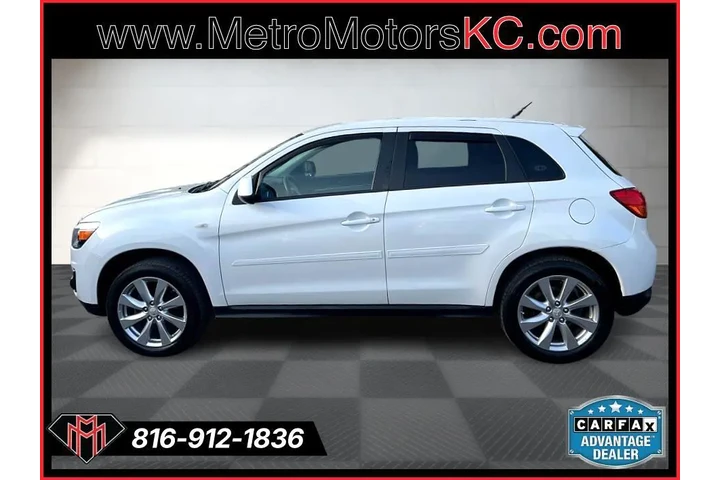 $12989 : 2015 Outlander Sport AWD 4dr image 2