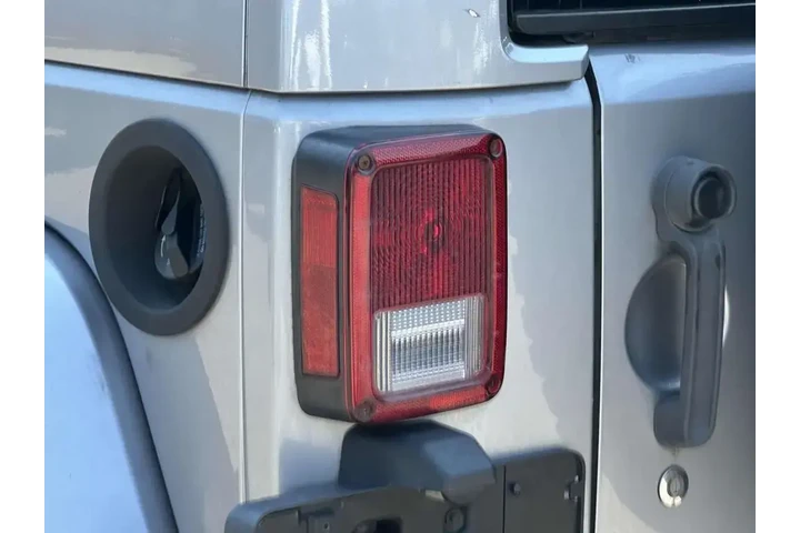 $16999 : Jeep Wrangler Unlimited 2015 image 9