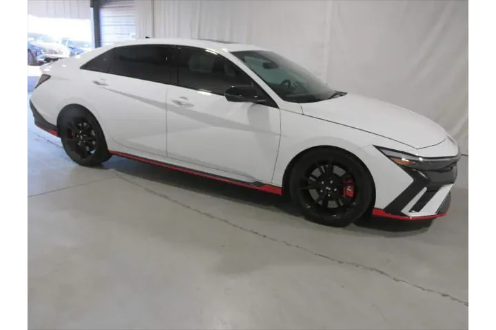 $33940 : Hyundai ELANTRA N 2024 4dr S image 7