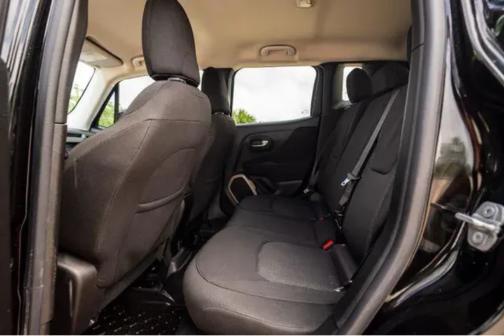 $10516 : Jeep Renegade 2015 Latitude image 9