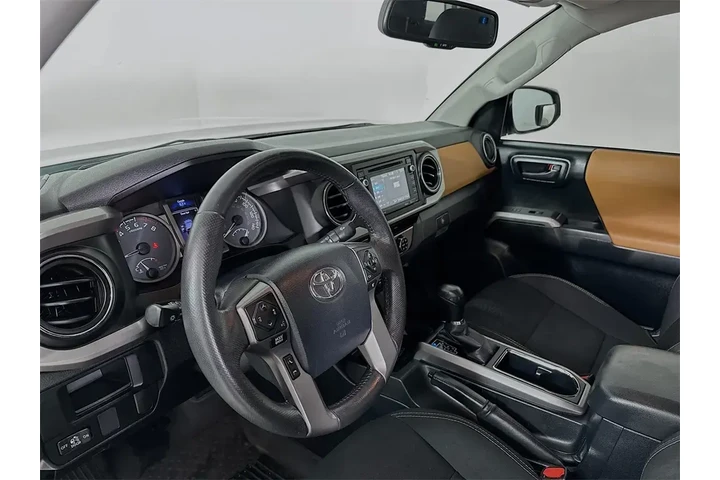 $21000 : Toyota Tacoma 2017 4x2 TRD O image 10