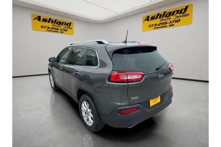 $8900 : 2015 Cherokee Latitude image 4