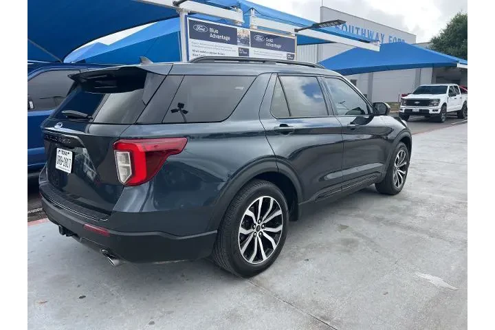 $31998 : Ford Explorer 2023 ST-Line 4 image 3