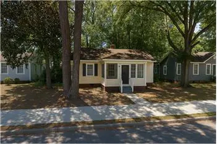 $2100 : Rental property with 4 bedro image 1