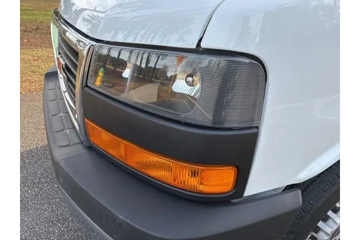 $31199 : GMC Savana 2024 2500 3dr Car image 10