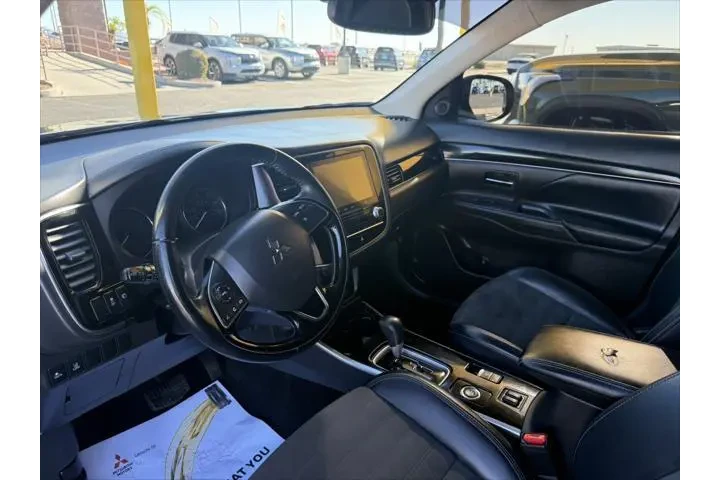 $14965 : Mitsubishi Outlander 2020 AW image 8