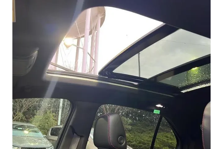 $27334 : Chevrolet Equinox 2024 RS 4d image 10