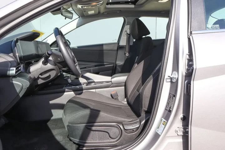 $20488 : 2025 Elantra SEL Convenience image 7