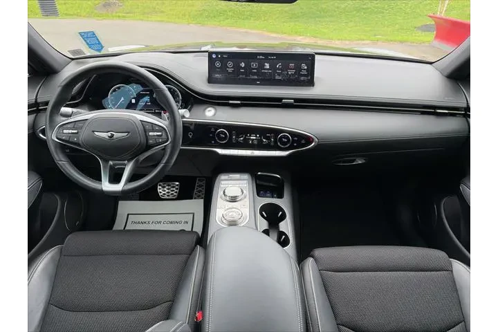 $60 : Genesis GV70 2024 AWD 2.5T S image 7