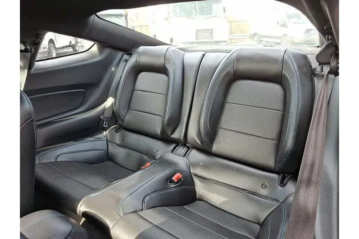 $18900 : Ford Mustang 2018 EcoBoost P image 10