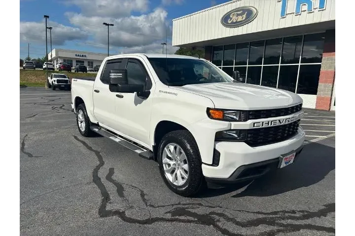 $33950 : Chevrolet Silverado 1500 201 image 1