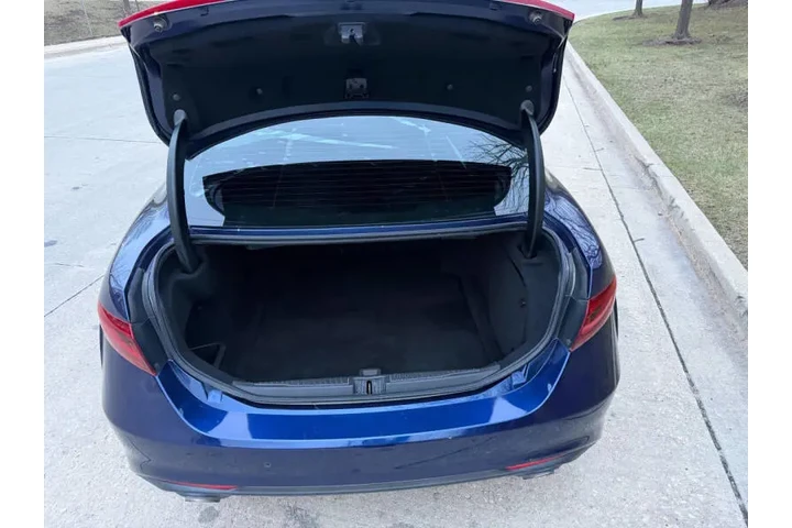 $14995 : 2017 Alfa Romeo Giulia image 10