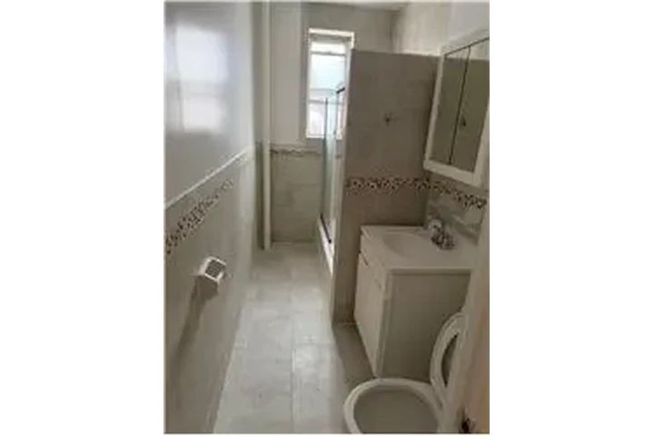 $2280 : Rental property with 1 bedro image 8