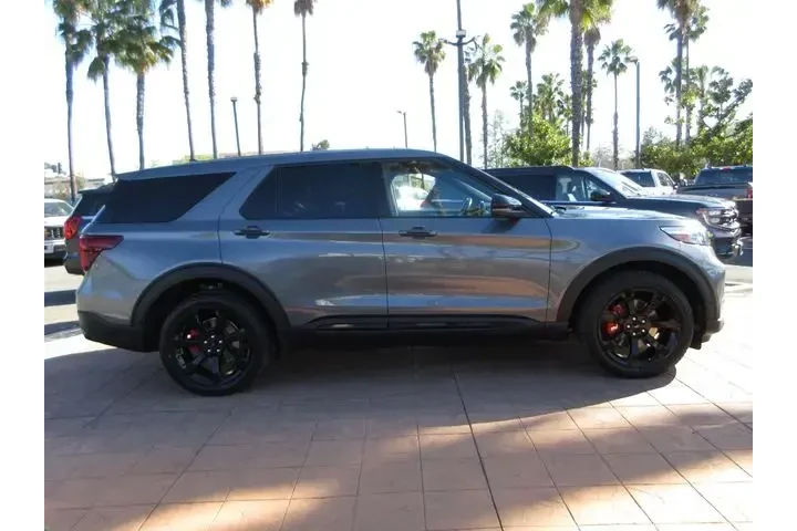 $36040 : Ford Explorer 2022 AWD ST 4d image 5