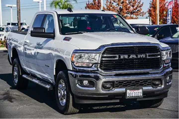 $32995 : Ram 2500 2020 4x4 Big Horn 4 image 3