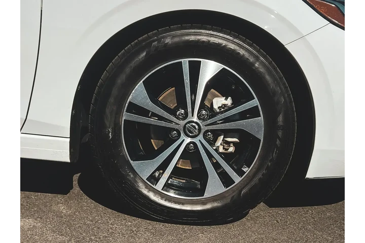 $17961 : Nissan Sentra 2023 SV 4dr Se image 4