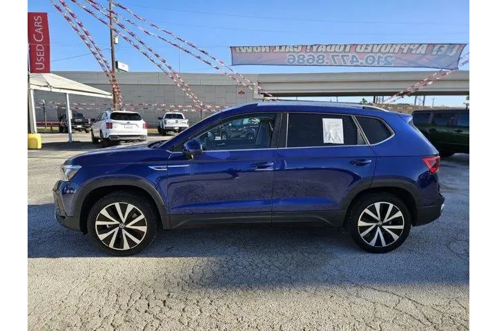 $20500 : Volkswagen Taos 2024 SE 4dr image 6