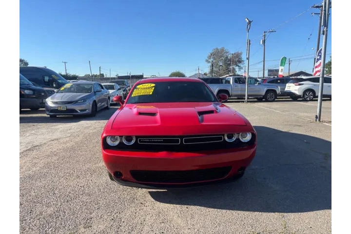 $12999 : 2015 Challenger SXT image 5
