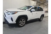 $24990 : Toyota RAV4 2023 AWD XLE 4dr thumbnail