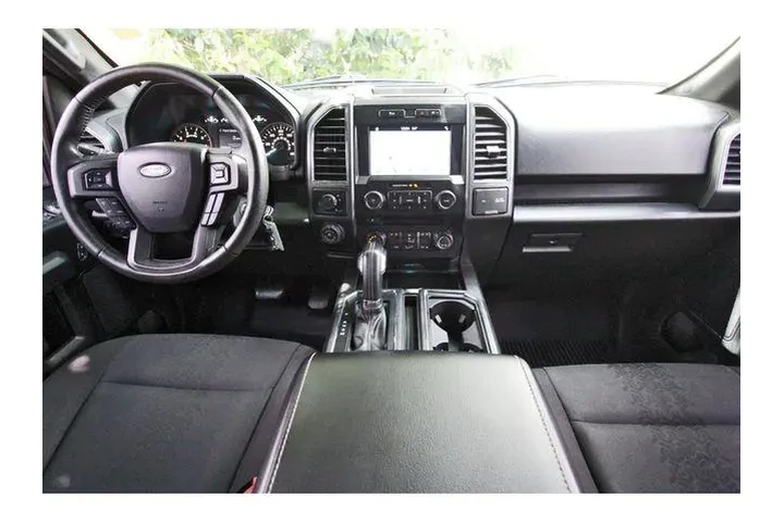 $23250 : Ford F-150 2018 4x2 XLT 4dr image 1