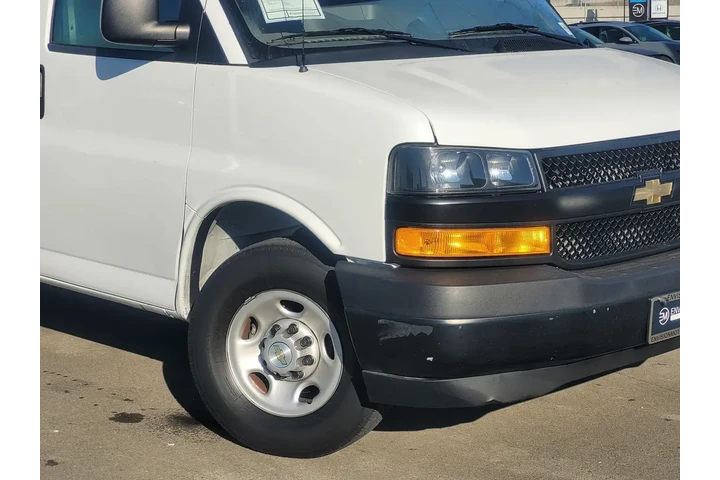 $28798 : Chevrolet Express 2023 2500 image 3