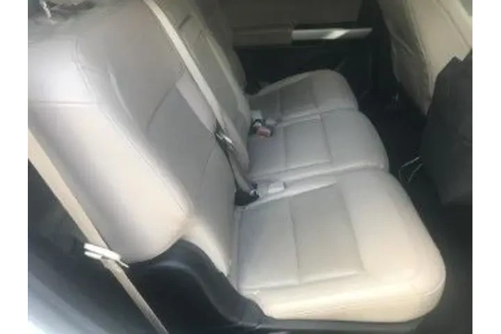 $19595 : Ford Explorer 2021 Limited 4 image 10