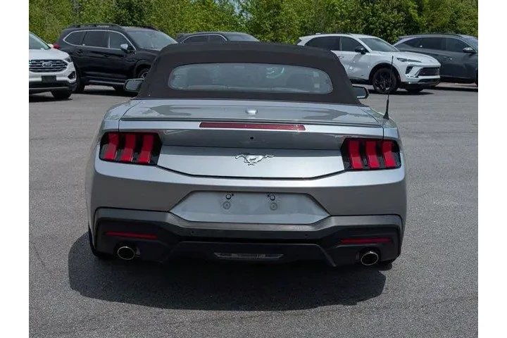 $38999 : Ford Mustang 2024 EcoBoost 2 image 9