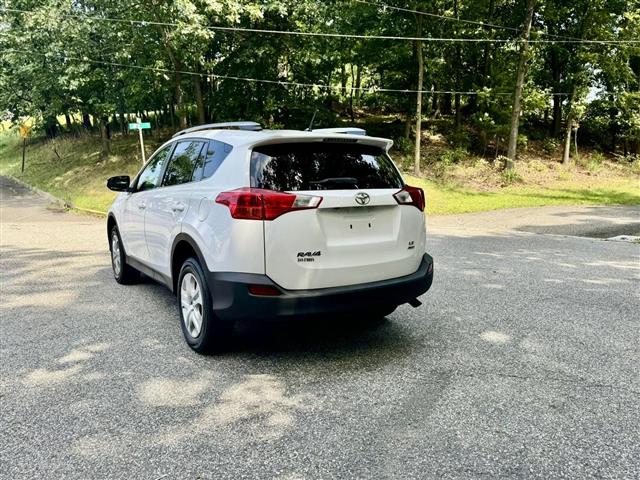 $11995 : 2015 TOYOTA RAV42015 TOYOTA R image 9