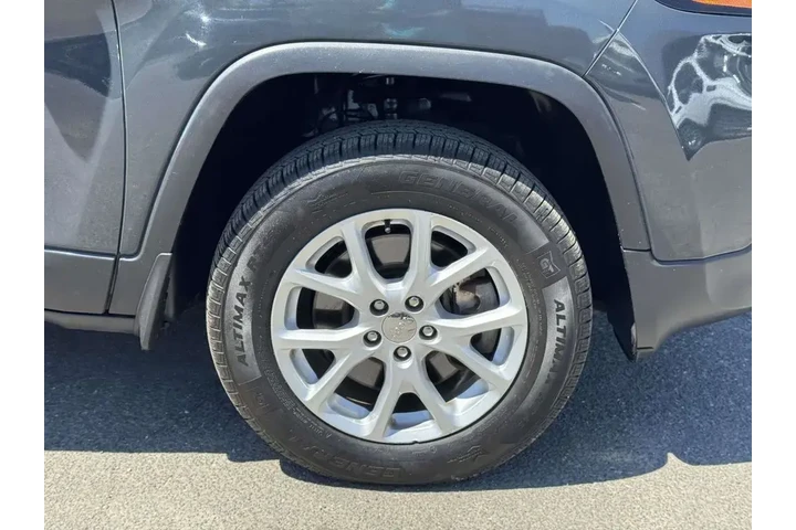 $14995 : Jeep Cherokee 2018 4x4 Latit image 8