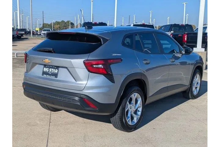 $19482 : Chevrolet Trax 2024 LS 4dr C image 3