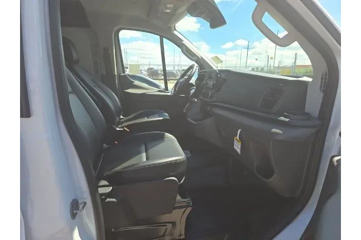 $39999 : Ford Transit 2025 150 3dr SW image 8