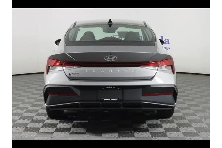 $23875 : Hyundai ELANTRA 2024 SEL 4dr image 6