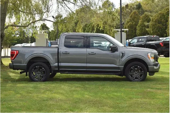 $32990 : Ford F-150 2021 4x4 XLT 4dr image 8